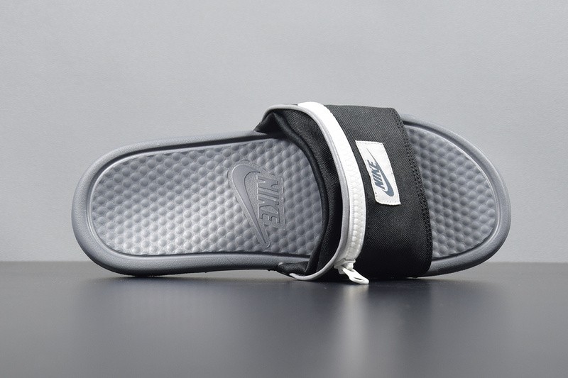 Nike benassi jdi fanny top
