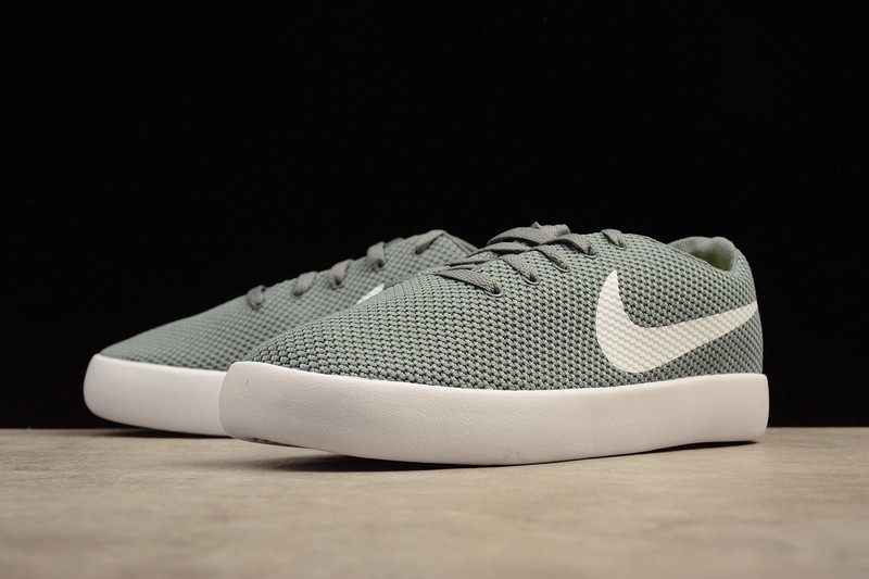 Nike essentialist canvas store
