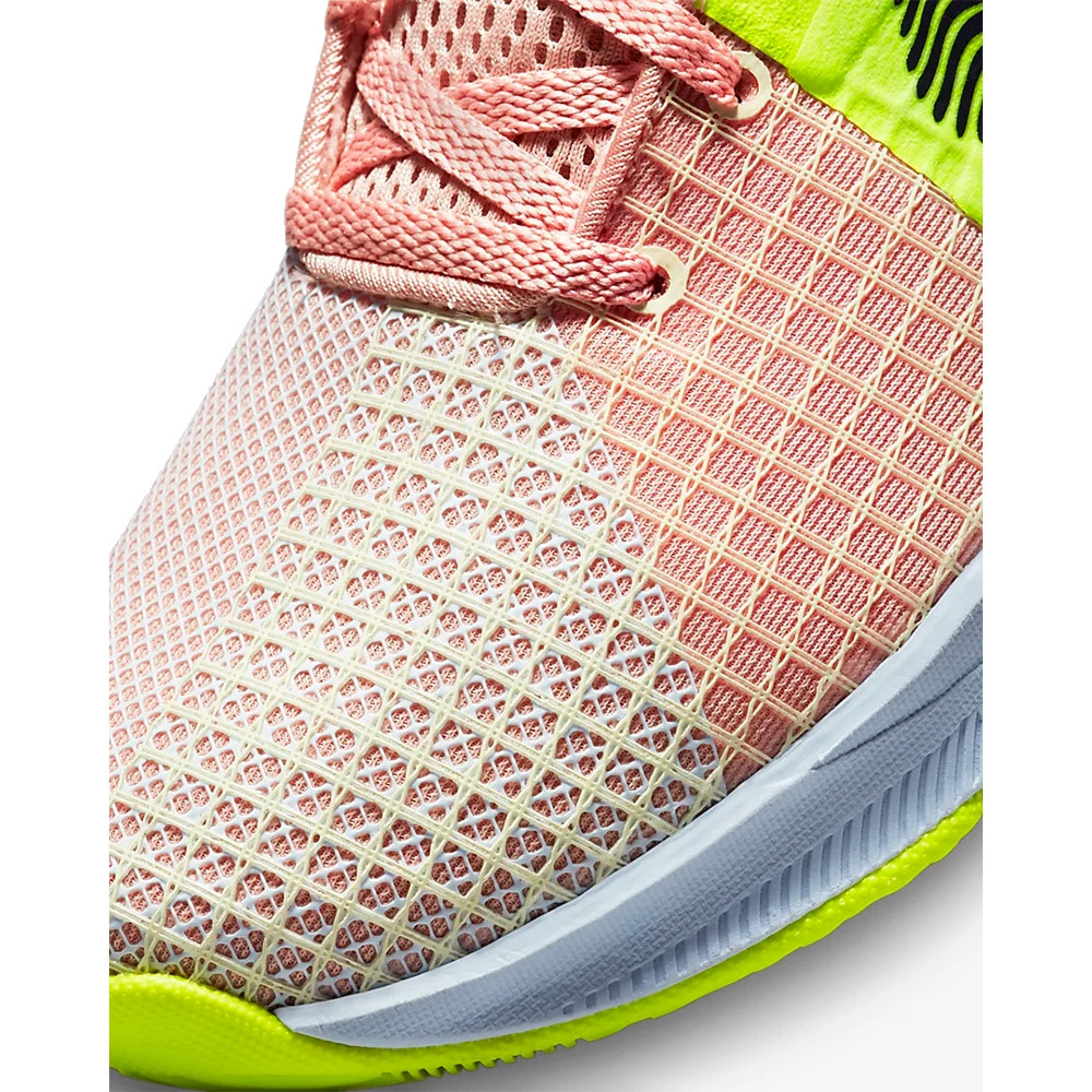 Nike p6 volt top