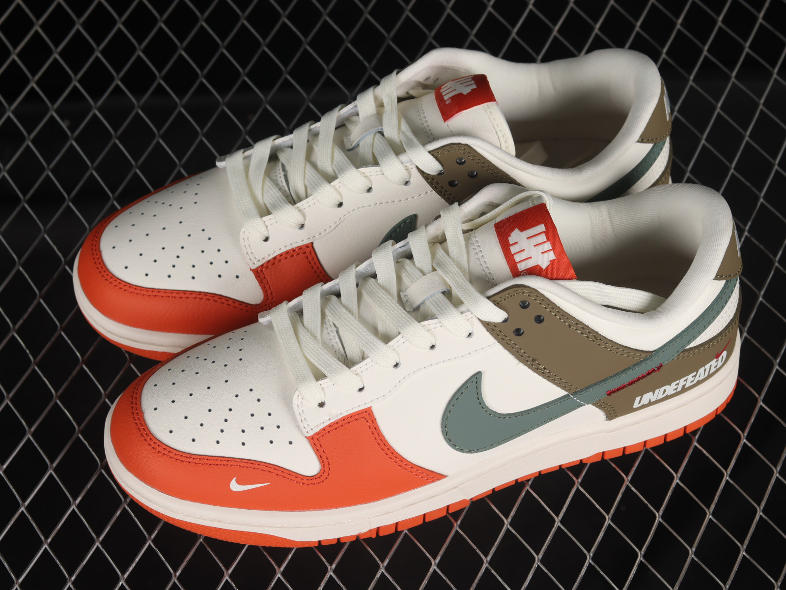 Winst experimenteel lokaal Nike SB Dunk Low GS Beige Orange Green FC1688 - 500 -  MultiscaleconsultingShops - fashion nike air vapormax 360 metallic gold  running shoes