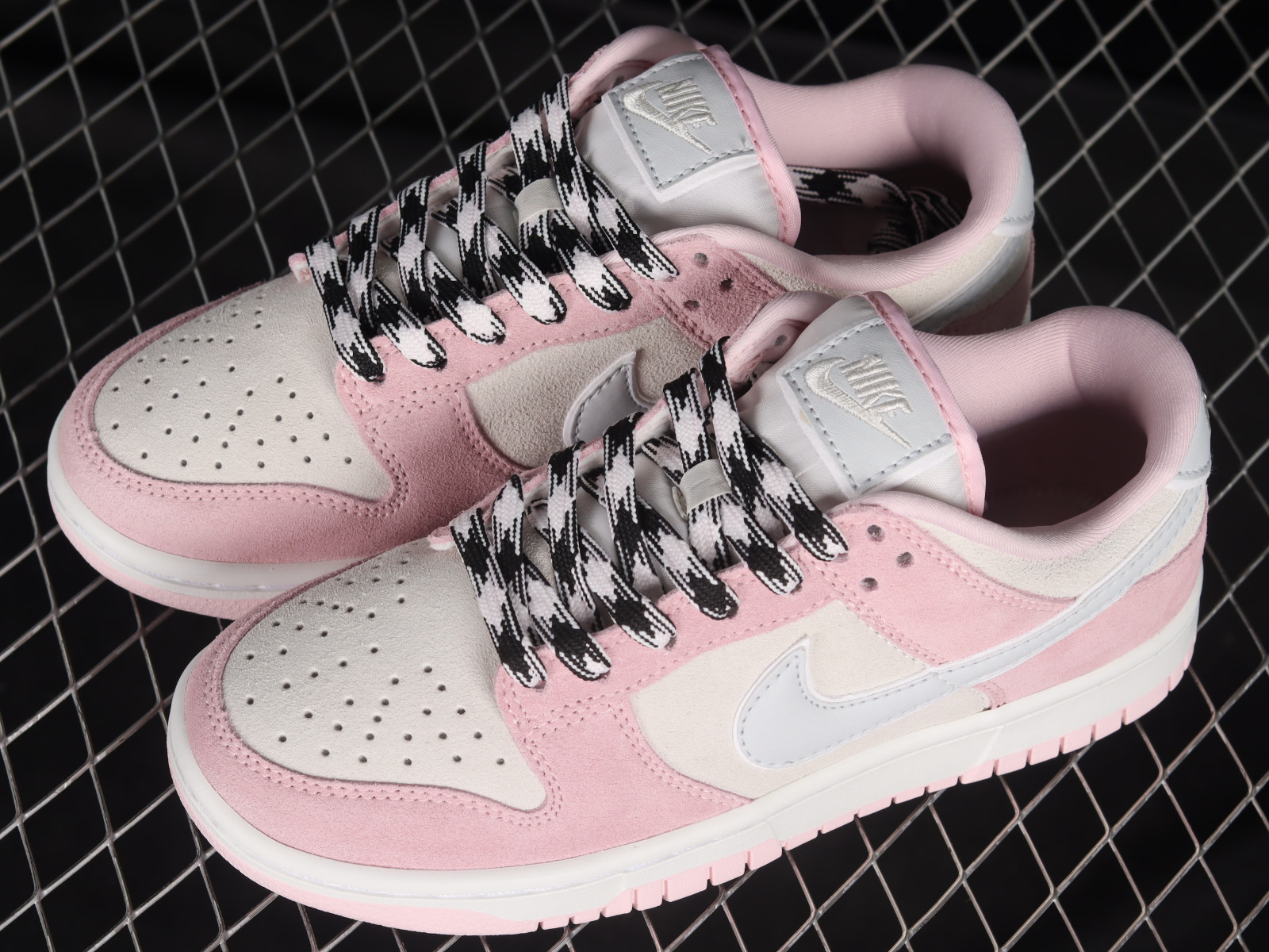 600 - MultiscaleconsultingShops - Nike SB Dunk selling Low LX Pink