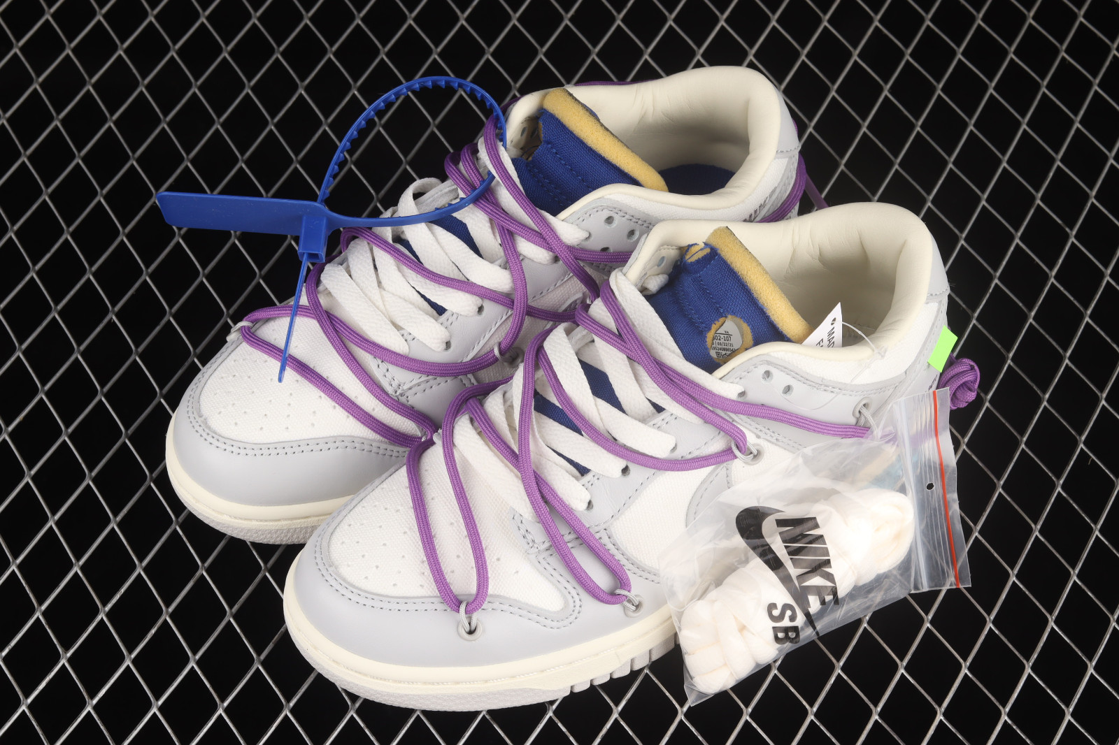 White x Nike SB Dunk Low Lot 48 of 50 Neutral Grey Purple DM1602
