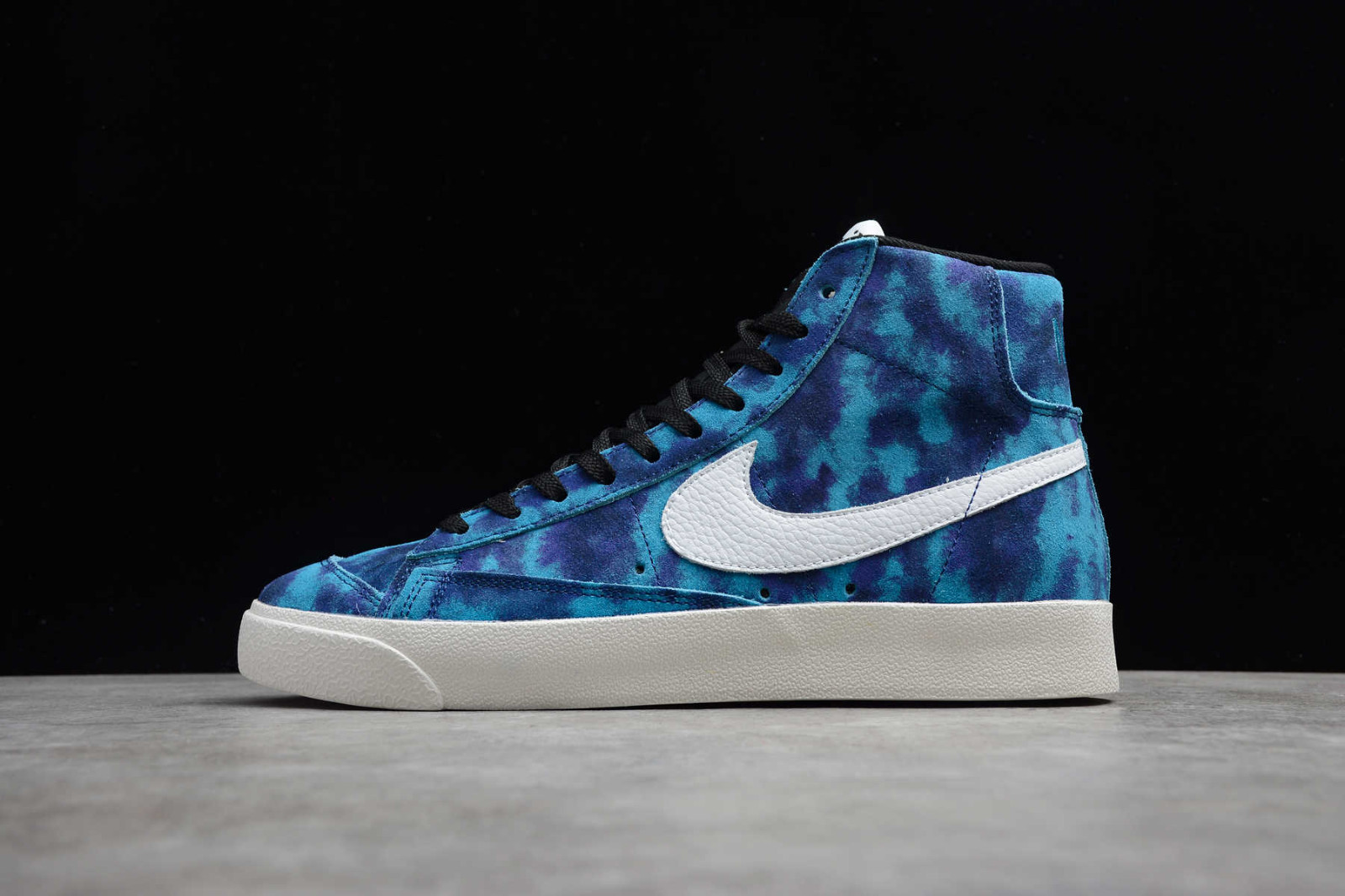 Ariss-euShops - 2020 Nike SB Blazer Mid By You Mengnan Blue Fury White DA7575 - 992 - air max 1 nd leopard trainers shoes