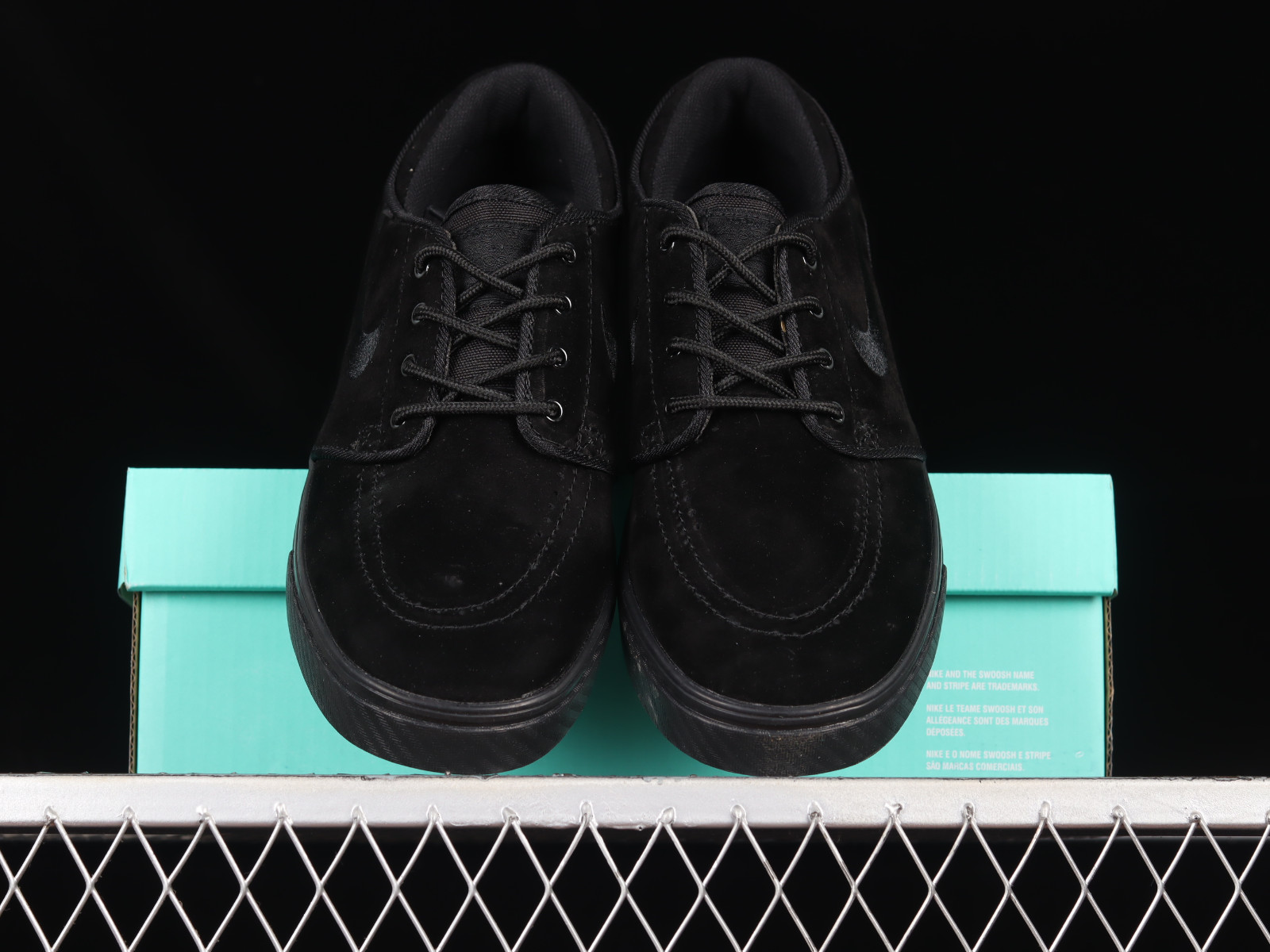 SB Zoom Stefan Janoski Black 633014 - Nikes Air Force Vandalized Arrives A Combo Of Sail - 001 - MultiscaleconsultingShops