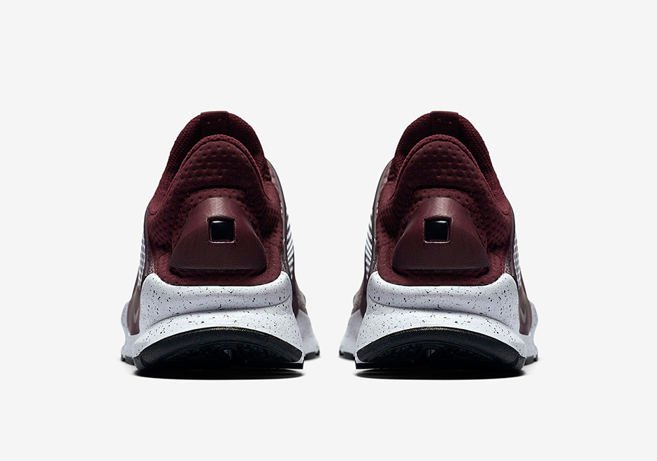 Nike sock dart maroon sales