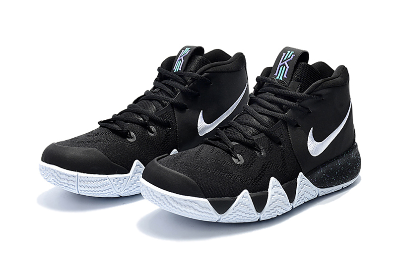 Nike Zoom Kyrie 4 Sepatu Basket Pria Hitam Putih Nike Kyrie 4 Jordan 6 Midnight Navy via Nike alle GroBen GmarShops
