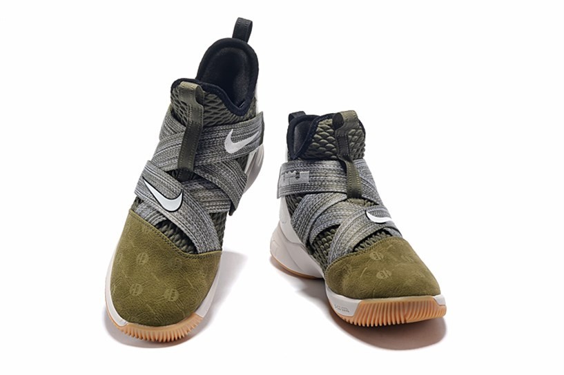 Soldier 12 green store