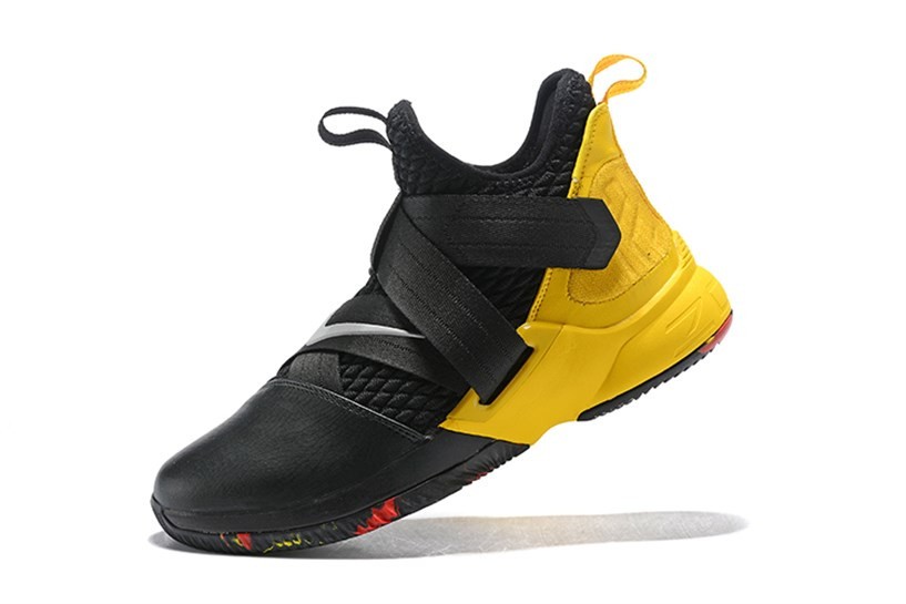 Nike Zoom Lebron Soldier XII 12 Yellow Black AO4053 Lebron Soldier XII 12 RvceShops 501 Nike Drop Type Premium sko til maend White