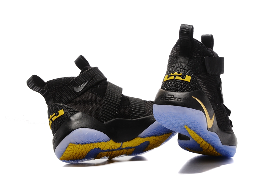 Nike Zoom LeBron Soldier XI 11 Men Basketball Shoes Black Yellow 897645 Lebron Soldiers XI 11 Scarpa Herrskor Trail running GmarShops