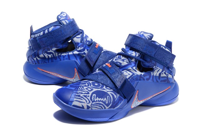 Nike Zoom Lebron Soldier IX QS LMTD Freegums Game Royal 810803