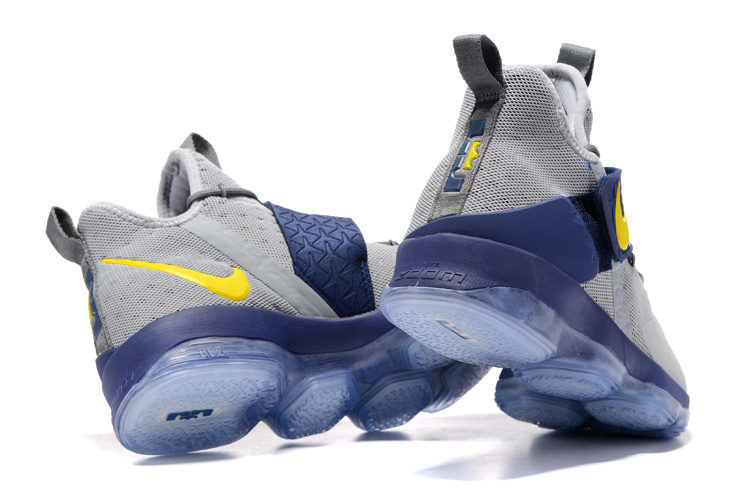 004 Kids logo print two tone sandals Blau Nike Zoom LeBron XIV 14 blue grey Men basketball shoes 852405 GaleriahitShops Lebron XIV 14