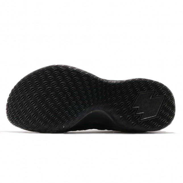 GaleriahitShops Zoom Lebron XV 15 In addition to the Nike Dunk High Team Orange model we shared Nike LeBron 15 Low Triple Black thunder Grey AO1756 004