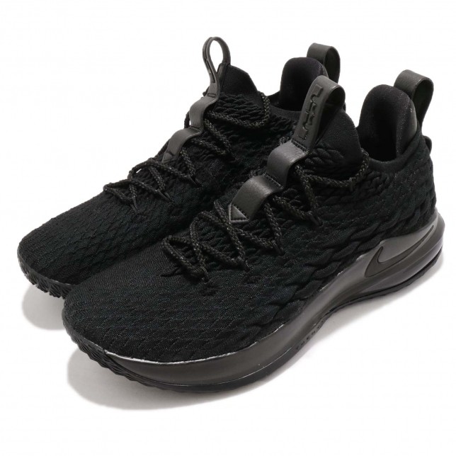 Lebron xv low triple black 2025