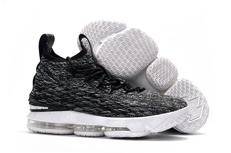 Lebron xv black and white online