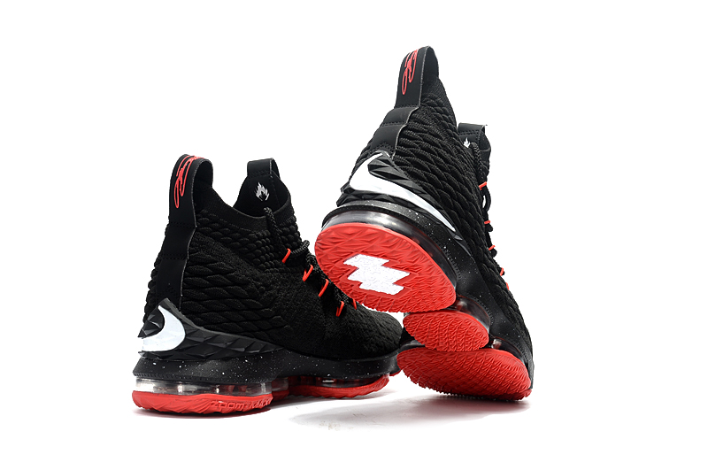 Lebron 15 womens basketball shoes outlet