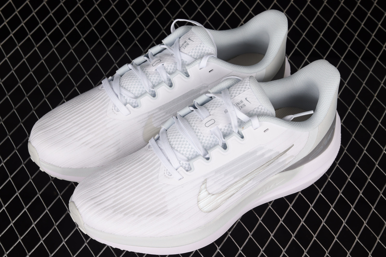 Nike Zoom Winflo 9 White Metallic Silver DD8686-100 - Sepwear